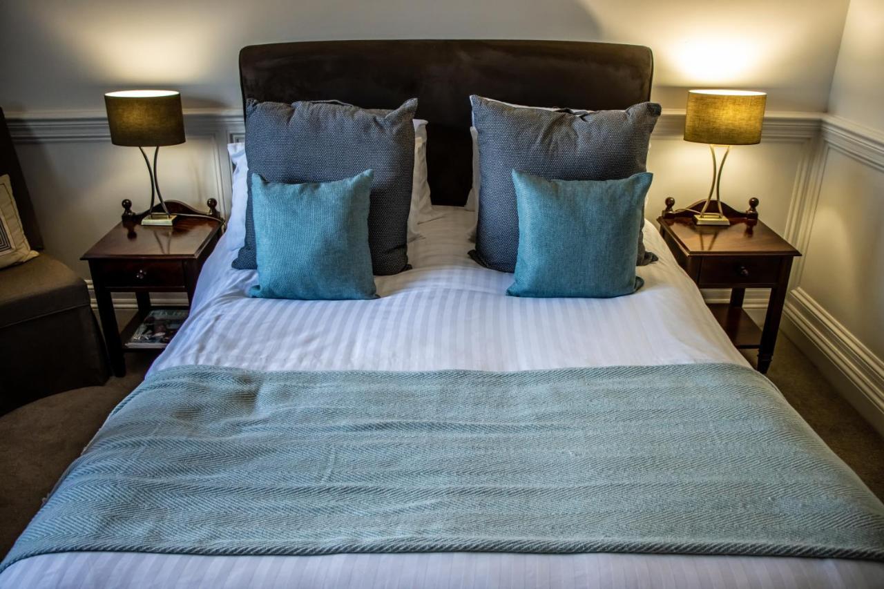 Hotel The Lord Bute Highcliffe Exteriér fotografie