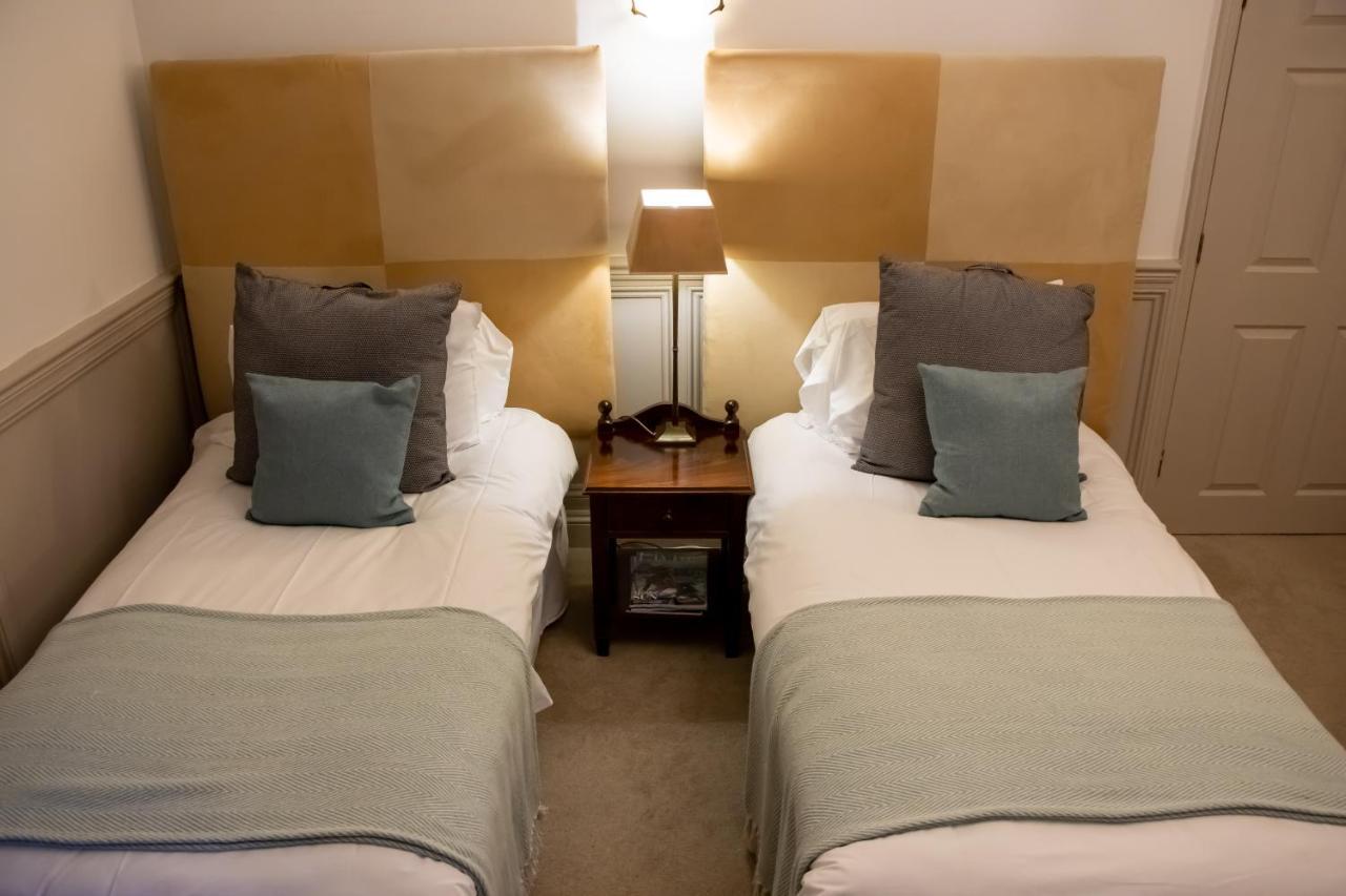 Hotel The Lord Bute Highcliffe Exteriér fotografie