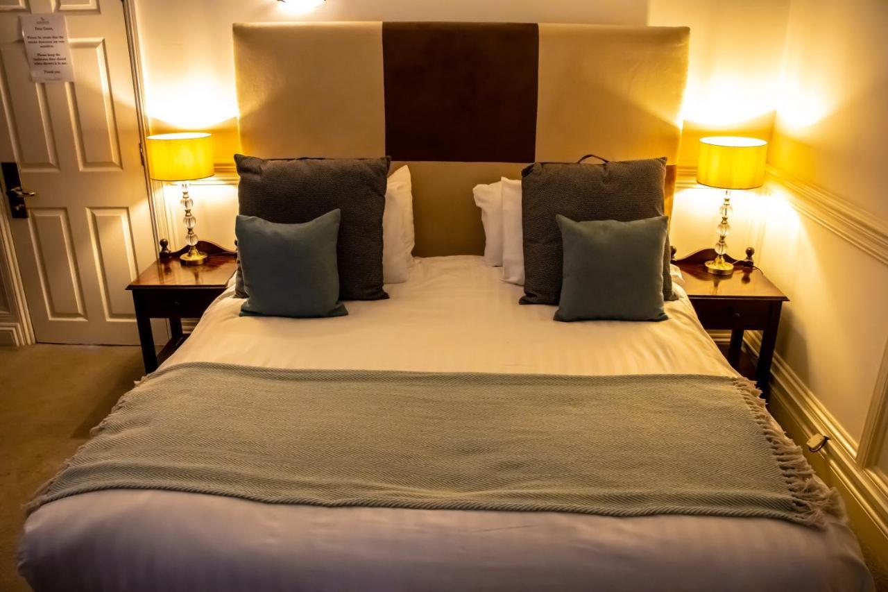 Hotel The Lord Bute Highcliffe Exteriér fotografie